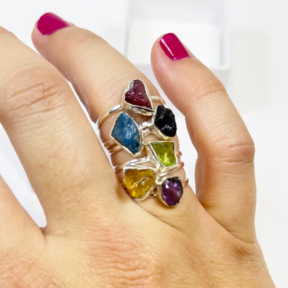 Anillo de plata con Mineral en Bruto