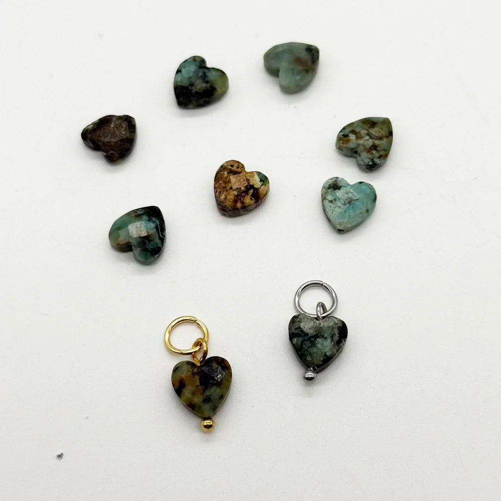 Colgante mini corazón de Turquesa Africana