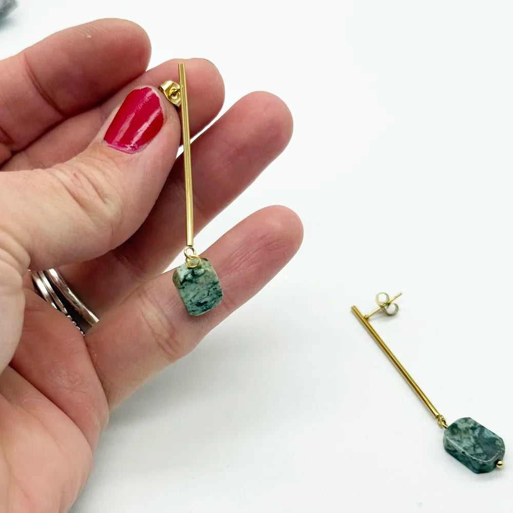 Pendientes largos con Mineral
