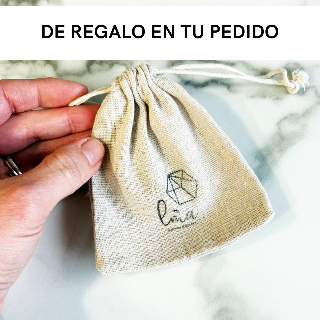bolsita de tela de regalo con tu pedido en lamineria artesana