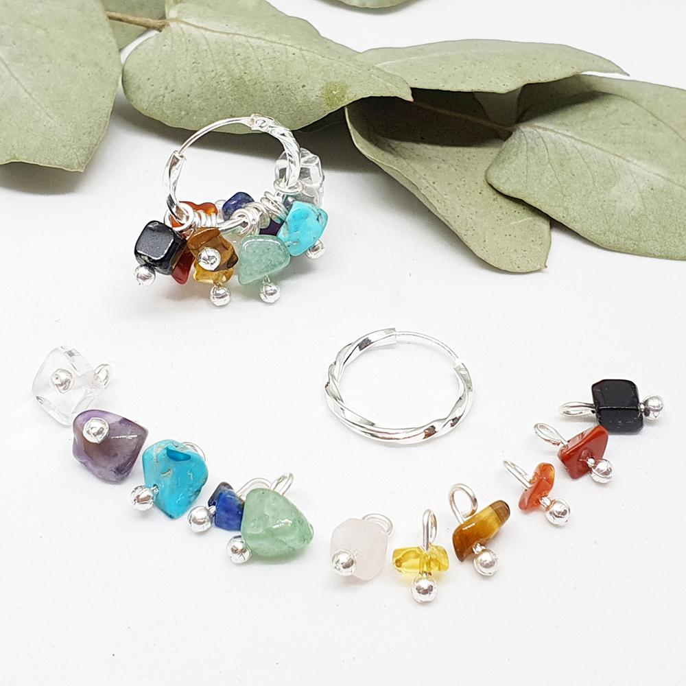 aros de plata con los 10 minerales naturales de los chacras