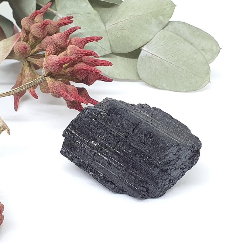 Minerales naturales, minerales, piedras naturales, coleccionista de mineralogia, cristaloterapia, joyas online, minerales online, las priopiedades de los minerales, piedras para tu hogar, la energia de tu casa, turmalina negra