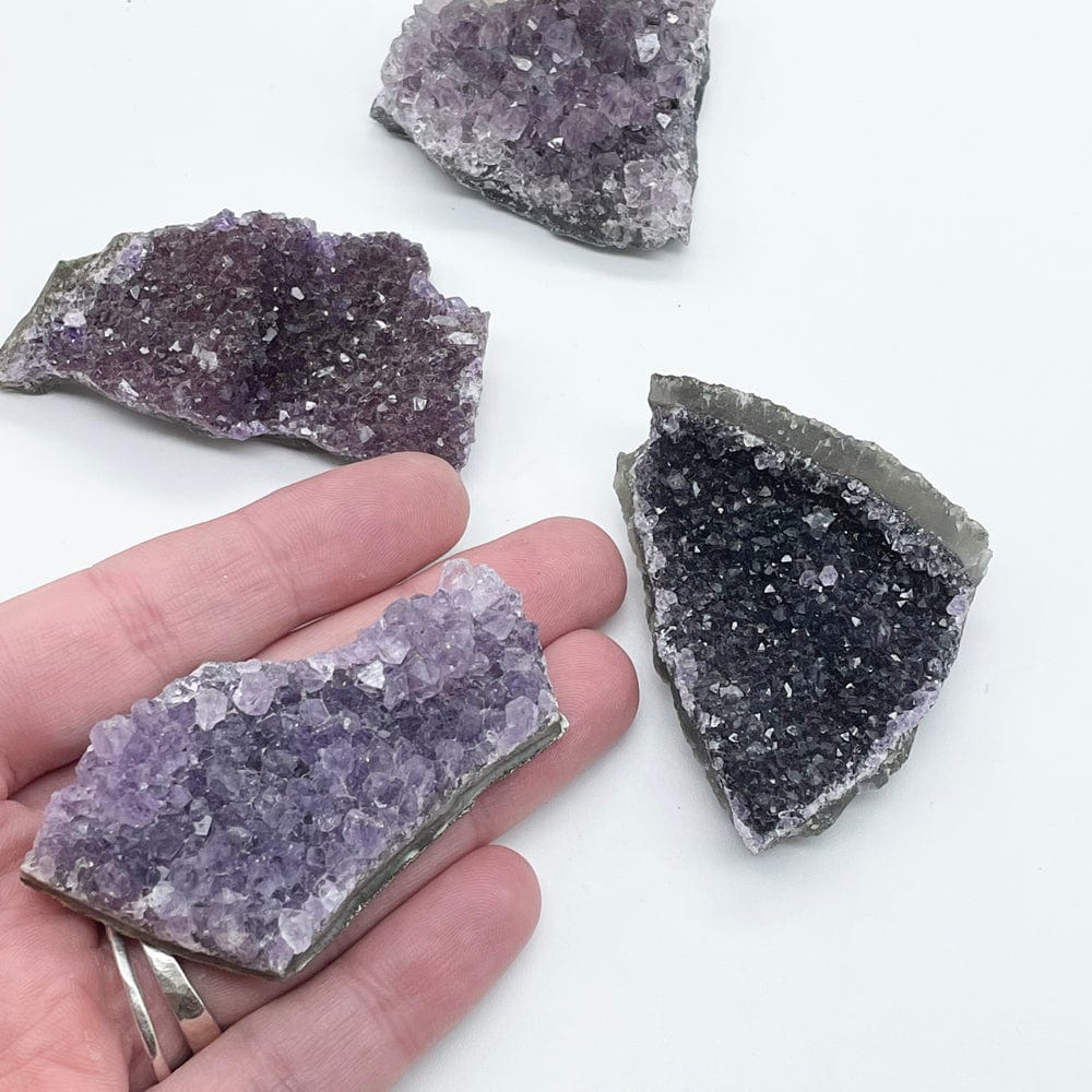 Minerales naturales, minerales, piedras naturales, coleccionista de mineralogia, cristaloterapia, joyas online, minerales online, las priopiedades de los minerales, piedras para tu hogar, la energia de tu casa, amatista, troza amatista