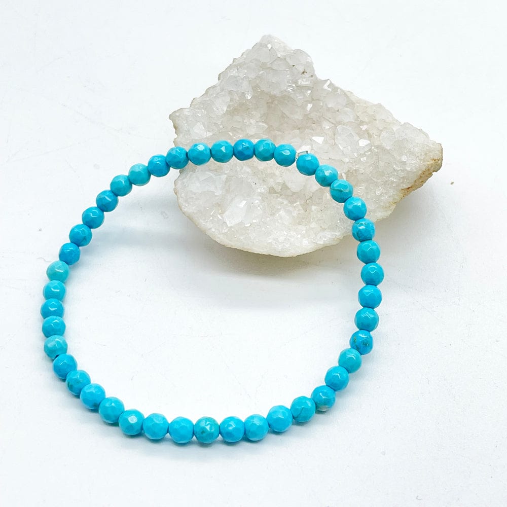 pulsera turquesa, turquesas, turquenita, piedras preciosas, minerales naturales, gemas, joyeria artesana, lamineria artesana, joyas online