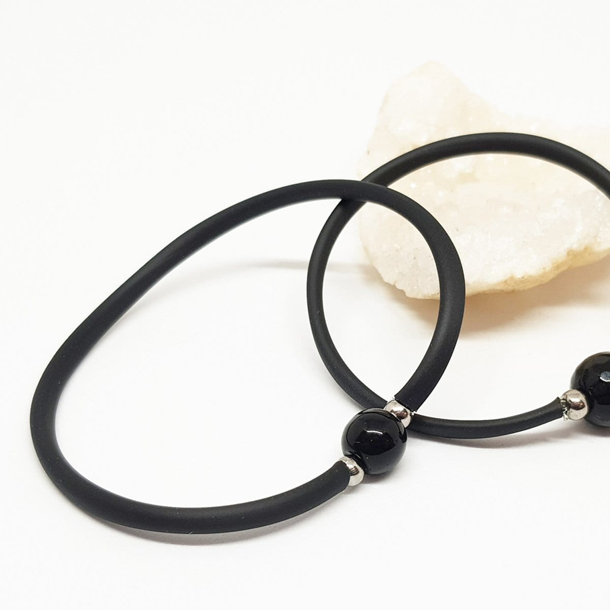 joyas artesanales, plata y minerales, pulsera minerales, minerales, piedras terapeuticas, gemoterapia, las propiedades de los minerales, mineral therapy, mineral stone therapy, pulseras, bracelets, joyas online, plata y minerales, Shungit