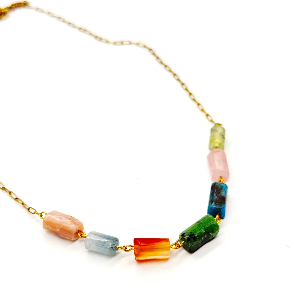 Collar Equilibrio Interior – Collar de Piedras Naturales en Acero 316 Baño Oro