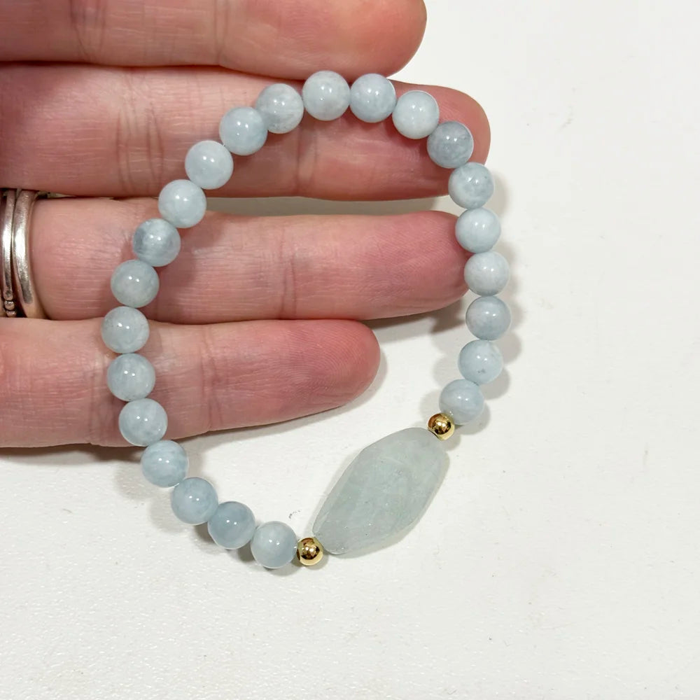 Pulsera Aguamarina tallada