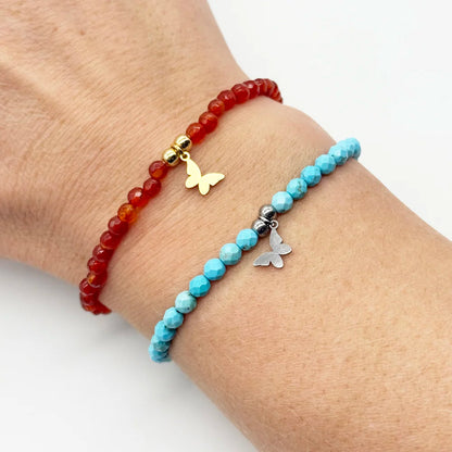Pulsera de Minerales y una Mariposa