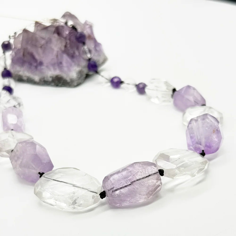 Collar único de Amatista y Cuarzo Blanco en Plata 925º