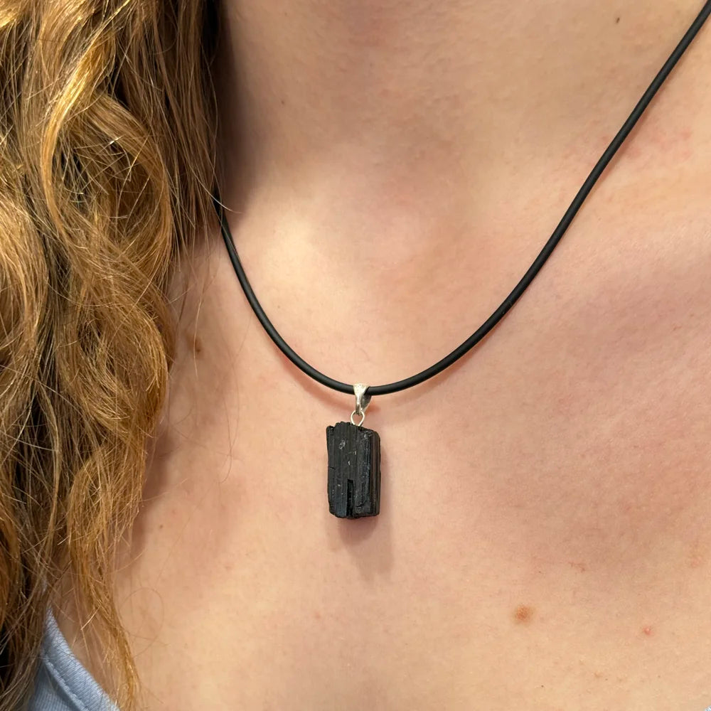 Colgante Mineral en bruto | Protrección - Fuerza - Amor