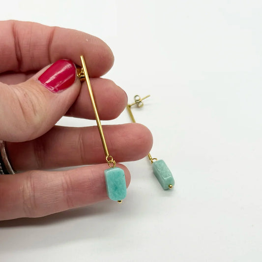 Pendientes largos con Mineral