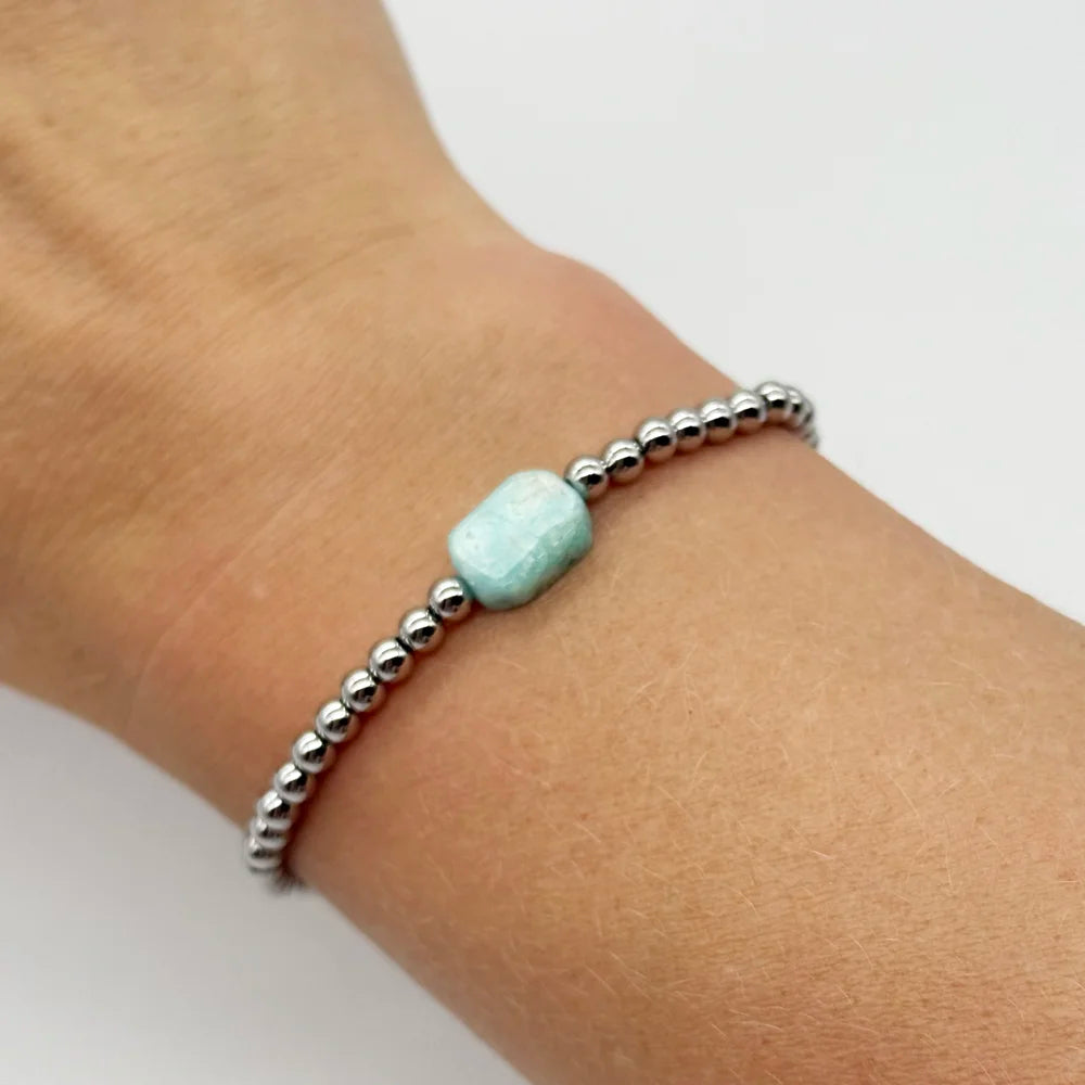 Pulsera bolitas con una piedra