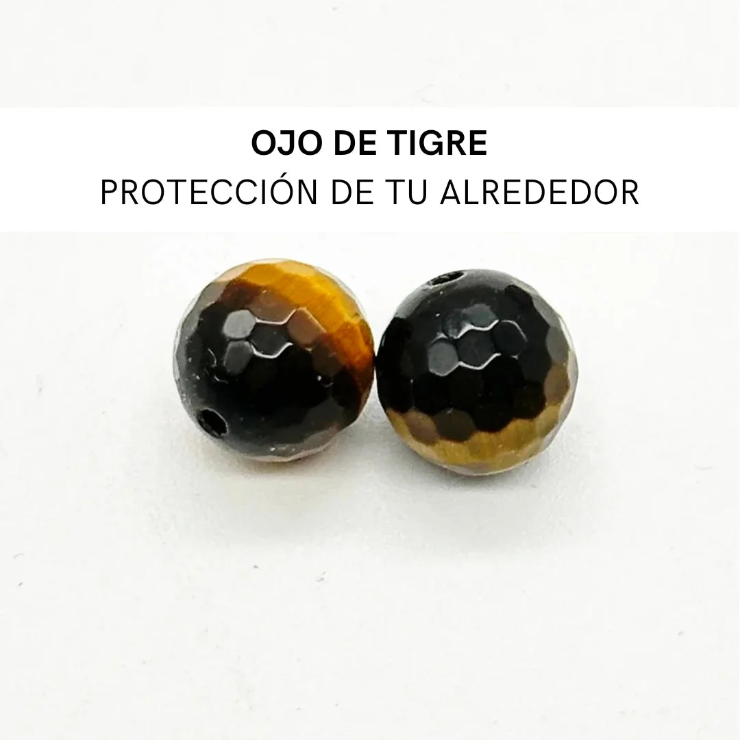 Pulsera de Minerales y una Mariposa