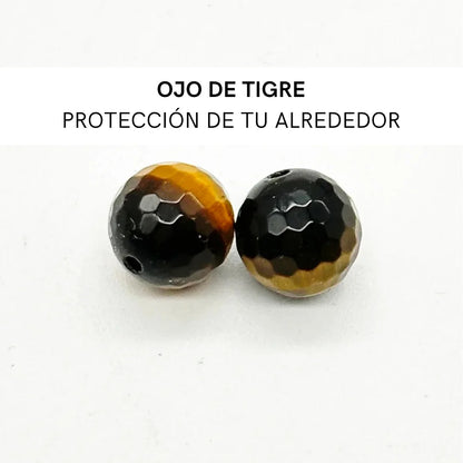 Pulsera de Minerales y una Mariposa