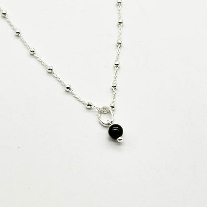 Colgante de turmalina negra natural hecho a mano en plata 925