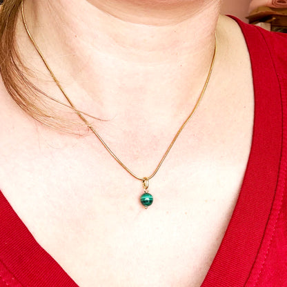 colgante con cadena de malaquita natural