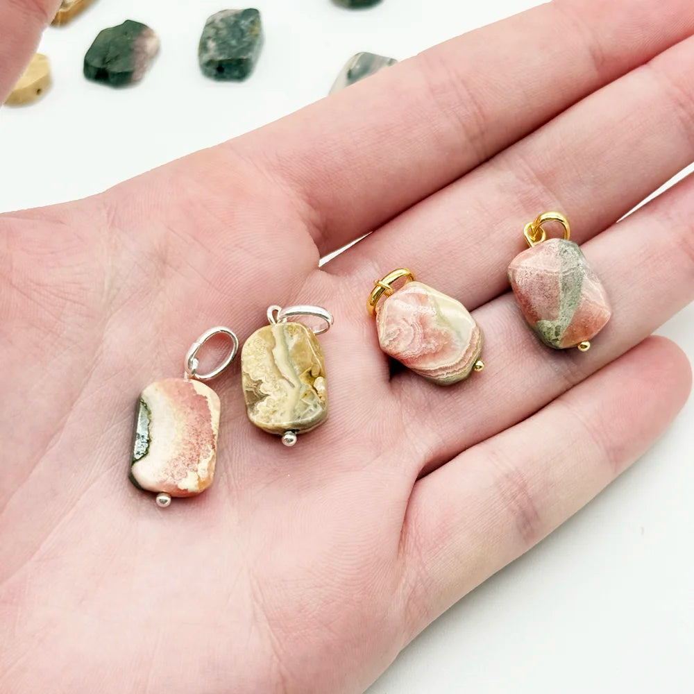 Colgante de Rodocrosita Natural · Plata 925 / Baño de Oro ✨