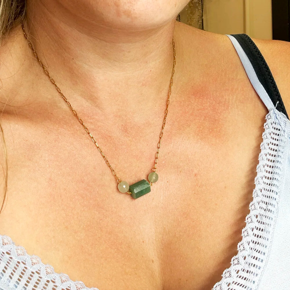 Collar Aventurina Verde acabado oro