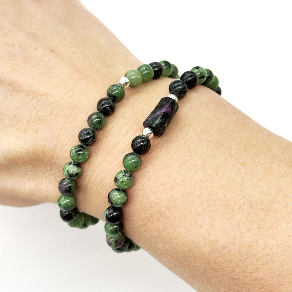 Pulsera de Rubí Zoisita con Tubo · Fuerza y Equilibrio